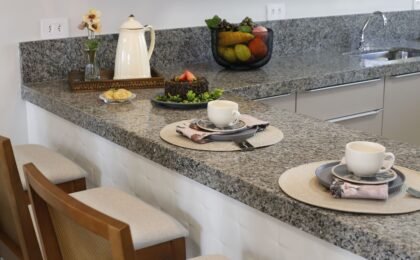 Kitchen design ideas for breakfast bars